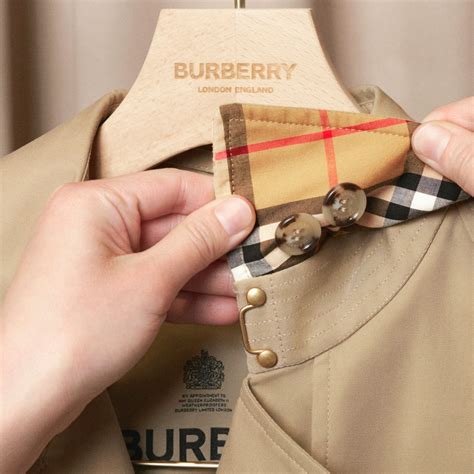 burberry ex dividend date